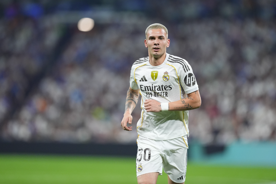 kaiyun-阿隆索下课24小时!一线队4人仍未公开告别 媒体点出三大抗命者