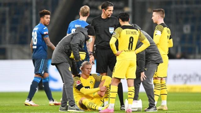 1642871670876038222.jpg 开云官网-马伦助攻戴帽多特赢下硬仗 坏消息是哈兰德又伤了