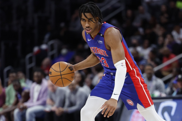 开云体育-森林狼为追字母哥清理空间 公牛换来艾维&康利后怀特也将离队?