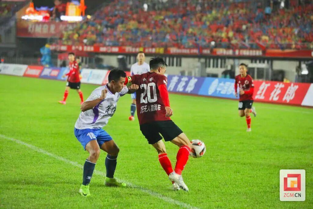 开云下载-鏖战在即,自贡队何以笑傲川超?快来聊聊——